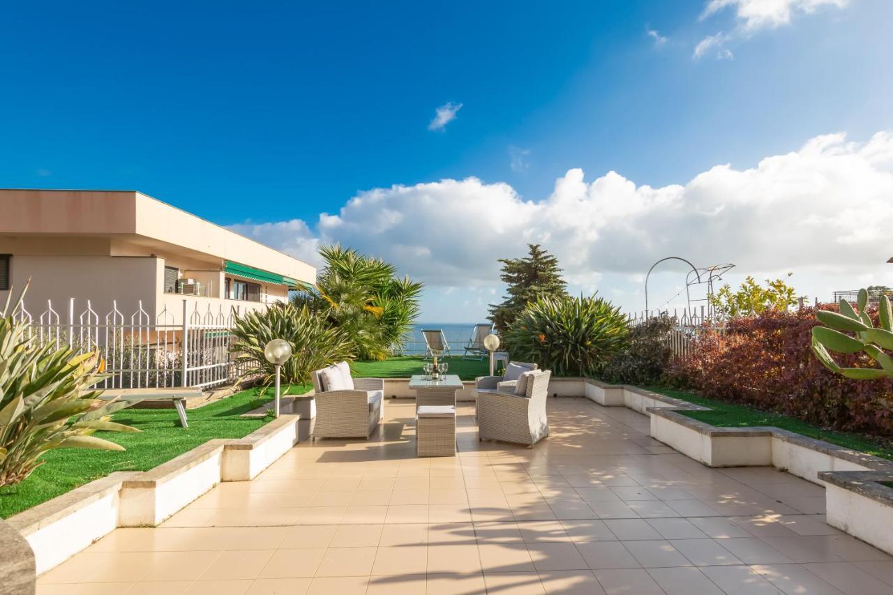 I Giardini Del Sole Con Piscina By Wonderful Italy Διαμέρισμα Σαν Ρέμο Εξωτερικό φωτογραφία